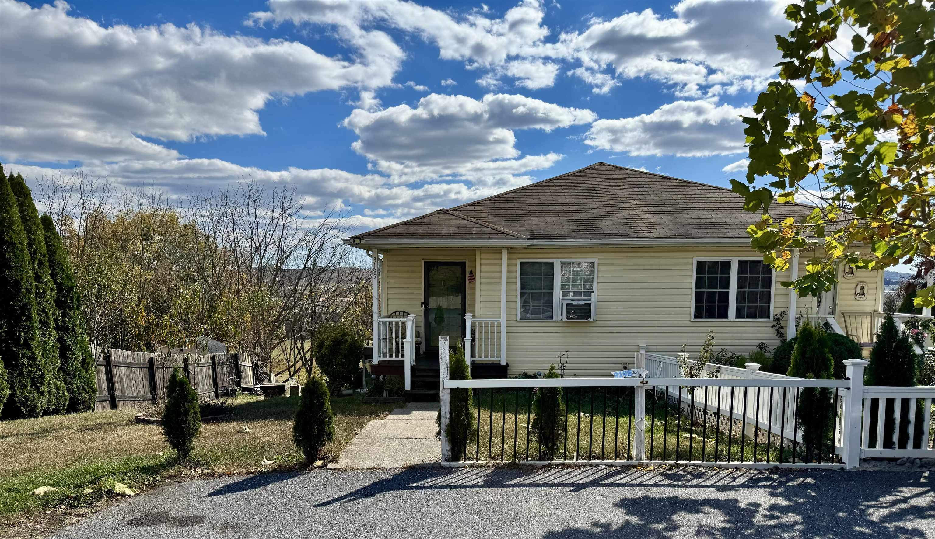 3195 JOPPA CT, ROCKINGHAM, Virginia 22801, 3 Bedrooms Bedrooms, ,1 BathroomBathrooms,Residential,3195 JOPPA CT,677012 MLS # 677012