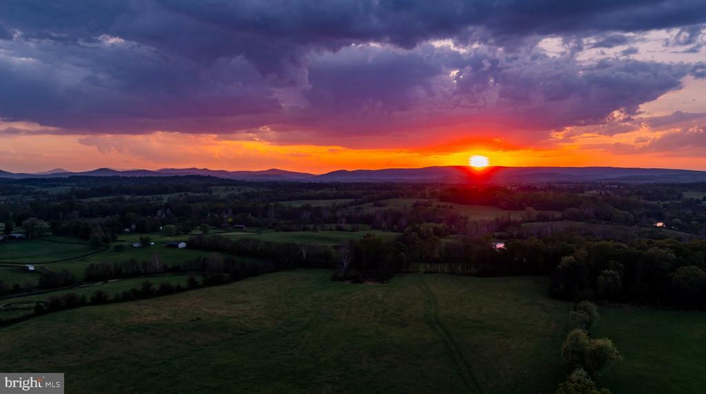 7316 OLD CARTERS MILL RD, THE PLAINS, Virginia 20198, 8 Bedrooms Bedrooms, ,9 BathroomsBathrooms,Residential,7316 OLD CARTERS MILL RD,VAFQ2021814 MLS # VAFQ2021814 7316 OLD CARTERS MILL RD, THE PLAINS, Virginia 20198, 8 Bedrooms Bedrooms, ,9 BathroomsBathrooms,Residential,7316 OLD CARTERS MILL RD,VAFQ2021814 MLS # VAFQ2021814