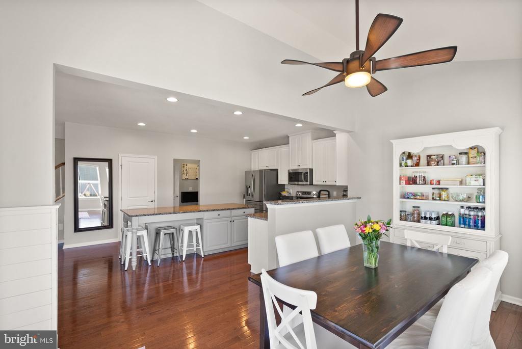 5828 STILL WATER WAY, WARRENTON, Virginia 20187, 4 Bedrooms Bedrooms, ,3 BathroomsBathrooms,Residential,5828 STILL WATER WAY,VAFQ2021880 MLS # VAFQ2021880 5828 STILL WATER WAY, WARRENTON, Virginia 20187, 4 Bedrooms Bedrooms, ,3 BathroomsBathrooms,Residential,5828 STILL WATER WAY,VAFQ2021880 MLS # VAFQ2021880
