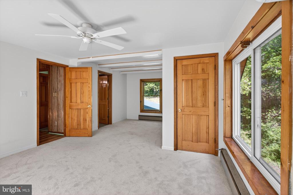 13016 BELLE MEADE LN, MARKHAM, Virginia 22643, 5 Bedrooms Bedrooms, ,3 BathroomsBathrooms,Residential,13016 BELLE MEADE LN,VAFQ2021808 MLS # VAFQ2021808