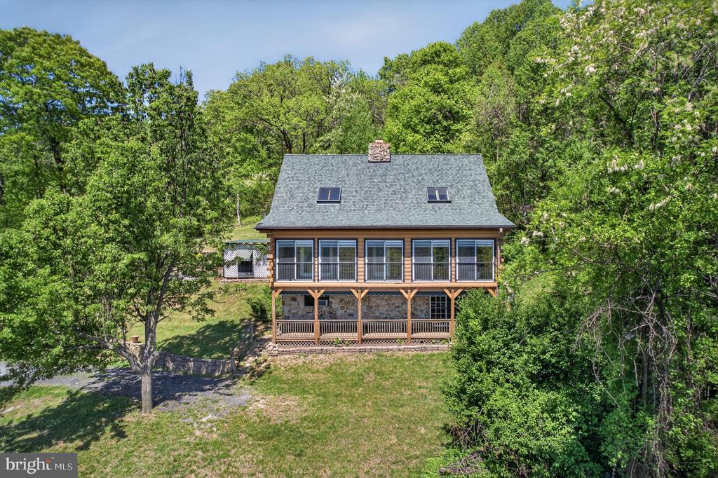 13016 BELLE MEADE LN, MARKHAM, Virginia 22643, 5 Bedrooms Bedrooms, ,3 BathroomsBathrooms,Residential,13016 BELLE MEADE LN,VAFQ2021808 MLS # VAFQ2021808