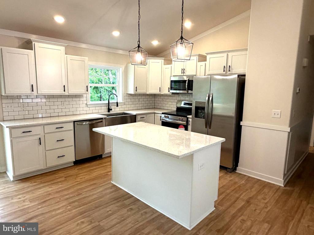 12908 GARRISON LN, SPOTSYLVANIA, Virginia 22551, 5 Bedrooms Bedrooms, ,3 BathroomsBathrooms,Residential,12908 GARRISON LN,VASP2040690 MLS # VASP2040690
