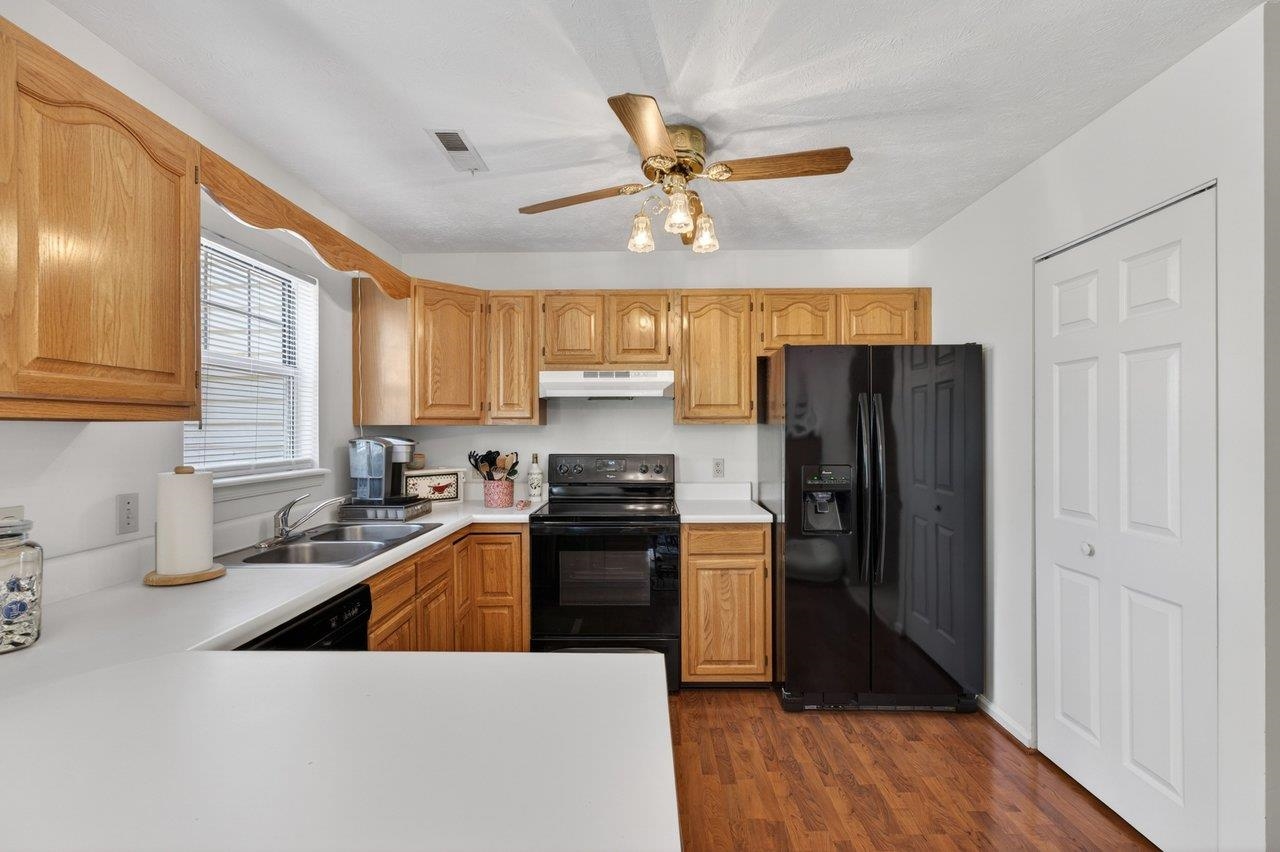 415 GLENFIELD CT, HARRISONBURG, Virginia 22802, 3 Bedrooms Bedrooms, ,1 BathroomBathrooms,Residential,415 GLENFIELD CT,676950 MLS # 676950