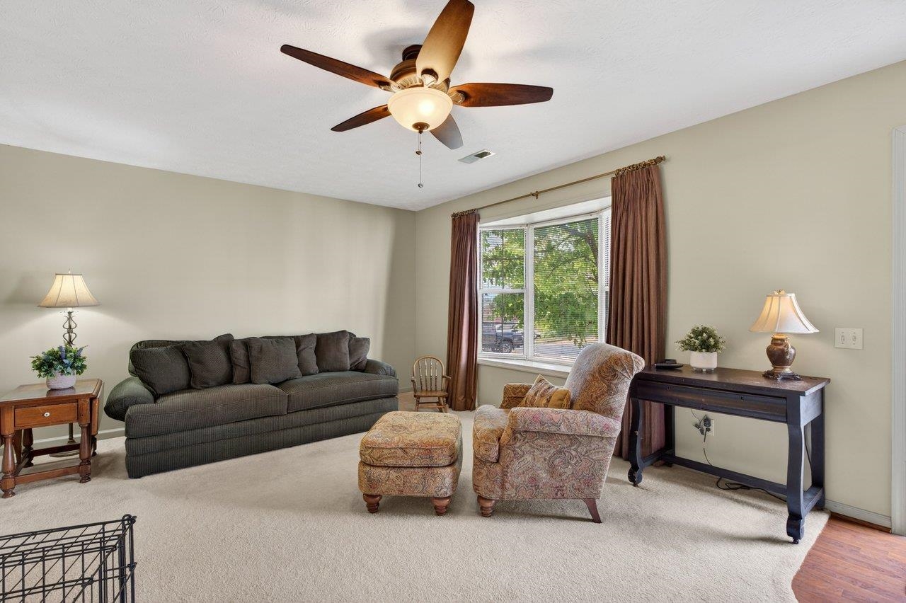 415 GLENFIELD CT, HARRISONBURG, Virginia 22802, 3 Bedrooms Bedrooms, ,1 BathroomBathrooms,Residential,415 GLENFIELD CT,676950 MLS # 676950