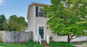 415 GLENFIELD CT, HARRISONBURG, Virginia 22802, 3 Bedrooms Bedrooms, ,1 BathroomBathrooms,Residential,415 GLENFIELD CT,676950 MLS # 676950