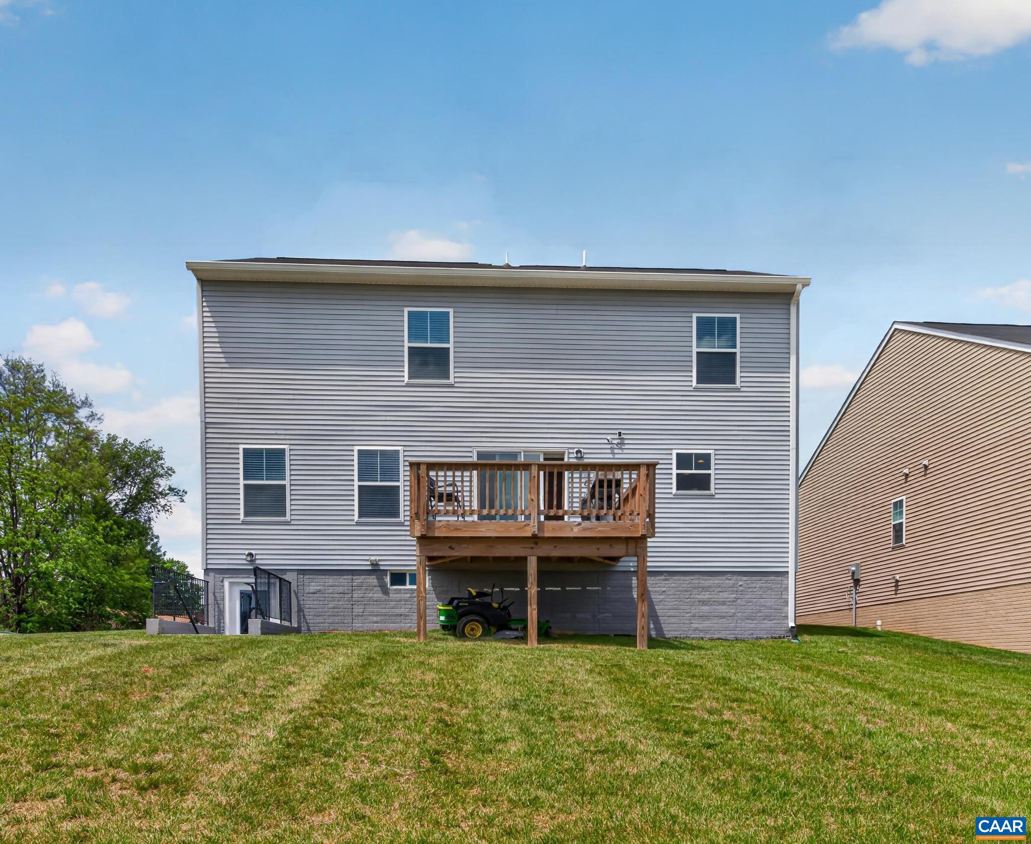 100 VINE ST, WAYNESBORO, Virginia 22980, 4 Bedrooms Bedrooms, ,2 BathroomsBathrooms,Residential,100 VINE ST,677016 MLS # 677016