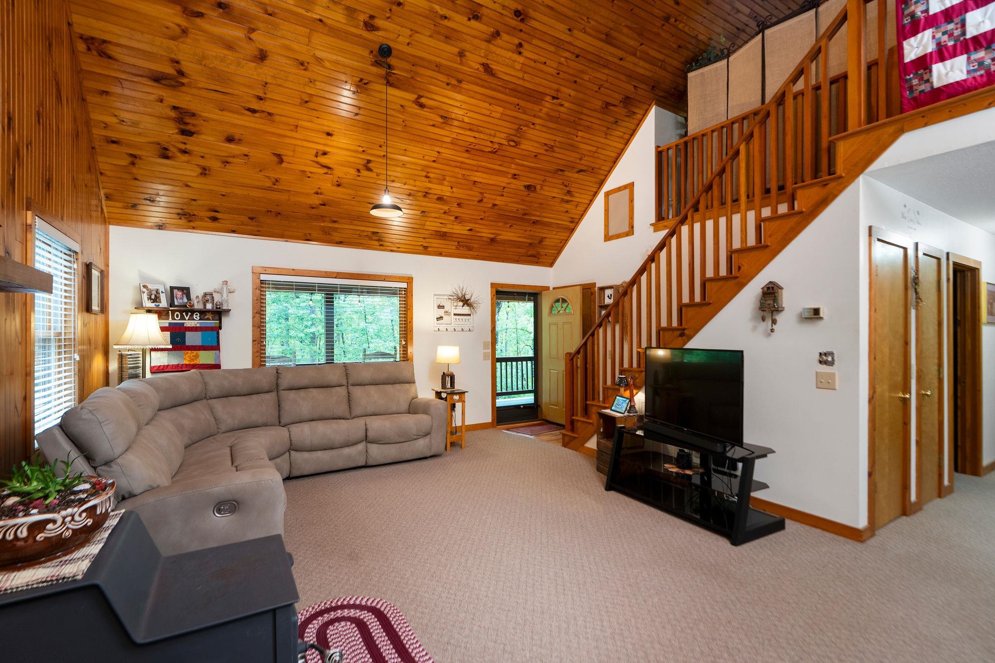 94 BEAR PATH LN, LYNDHURST, Virginia 22952, 2 Bedrooms Bedrooms, ,1 BathroomBathrooms,Residential,94 BEAR PATH LN,677018 MLS # 677018