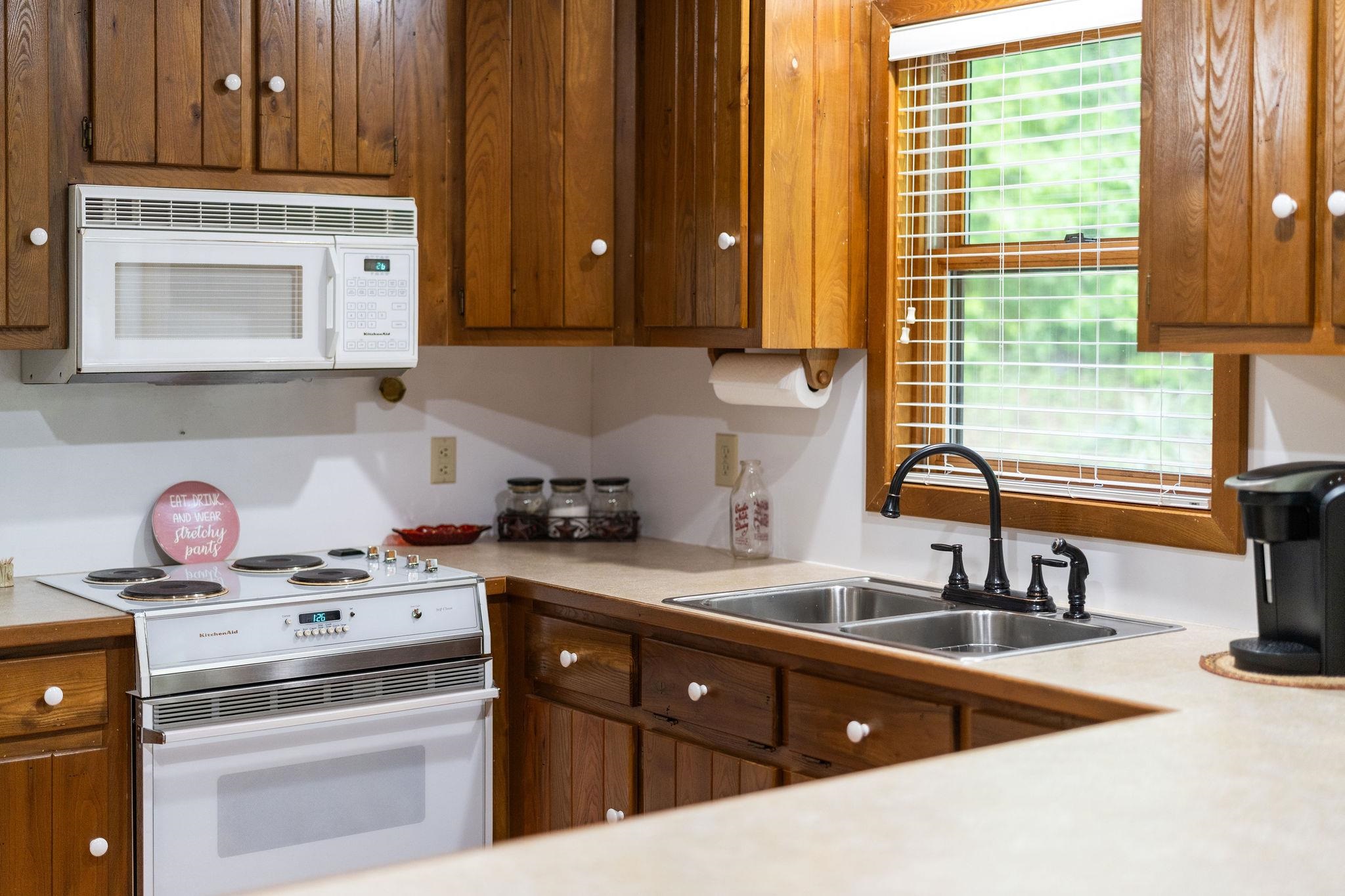 94 BEAR PATH LN, LYNDHURST, Virginia 22952, 2 Bedrooms Bedrooms, ,1 BathroomBathrooms,Residential,94 BEAR PATH LN,677018 MLS # 677018
