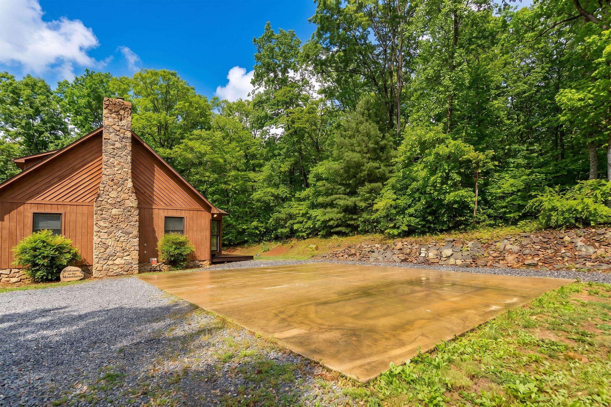 94 BEAR PATH LN, LYNDHURST, Virginia 22952, 2 Bedrooms Bedrooms, ,1 BathroomBathrooms,Residential,94 BEAR PATH LN,677018 MLS # 677018