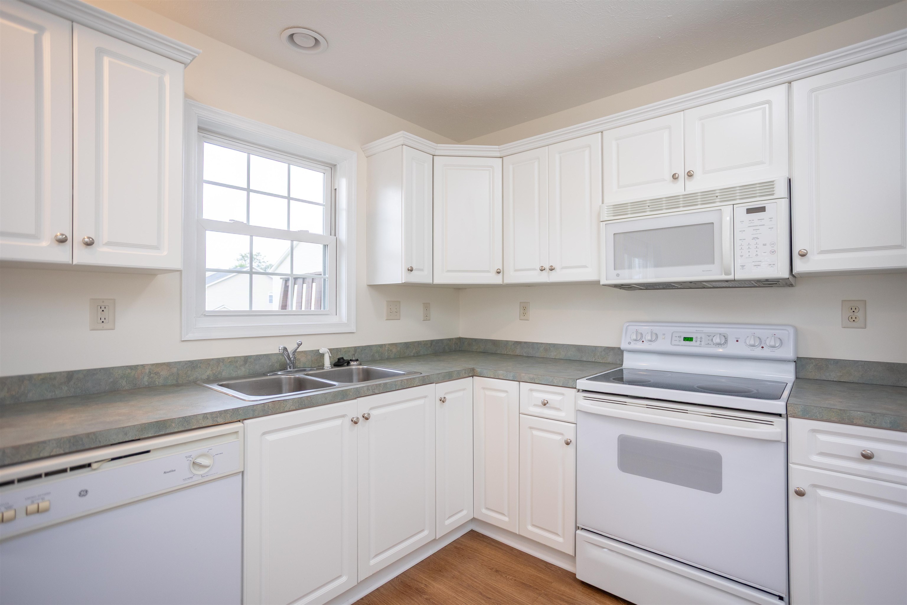 2865 TAYLOR SPRING LN, ROCKINGHAM, Virginia 22801, 3 Bedrooms Bedrooms, ,2 BathroomsBathrooms,Residential,2865 TAYLOR SPRING LN,677032 MLS # 677032
