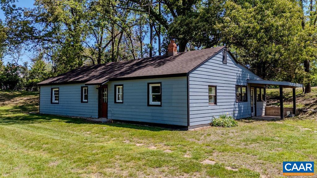 6182 ROCKFISH VALLEY HWY, AFTON, Virginia 22920, 2 Bedrooms Bedrooms, ,2 BathroomsBathrooms,Residential,6182 ROCKFISH VALLEY HWY,677036 MLS # 677036