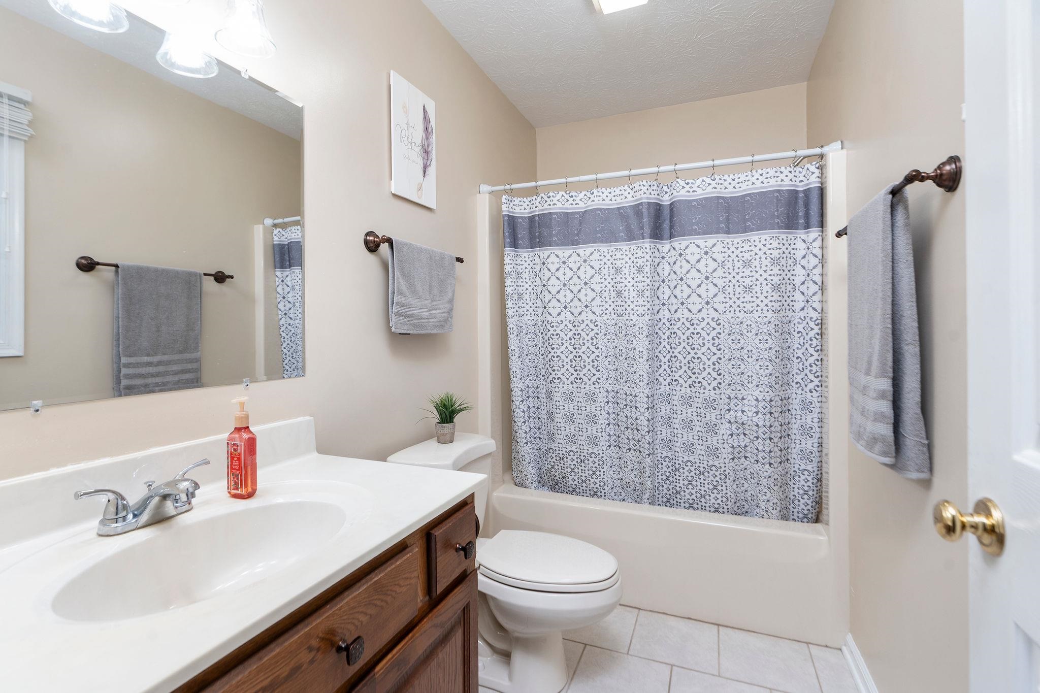 334 SHARON LN, STAUNTON, Virginia 24401, 3 Bedrooms Bedrooms, ,2 BathroomsBathrooms,Residential,334 SHARON LN,677039 MLS # 677039