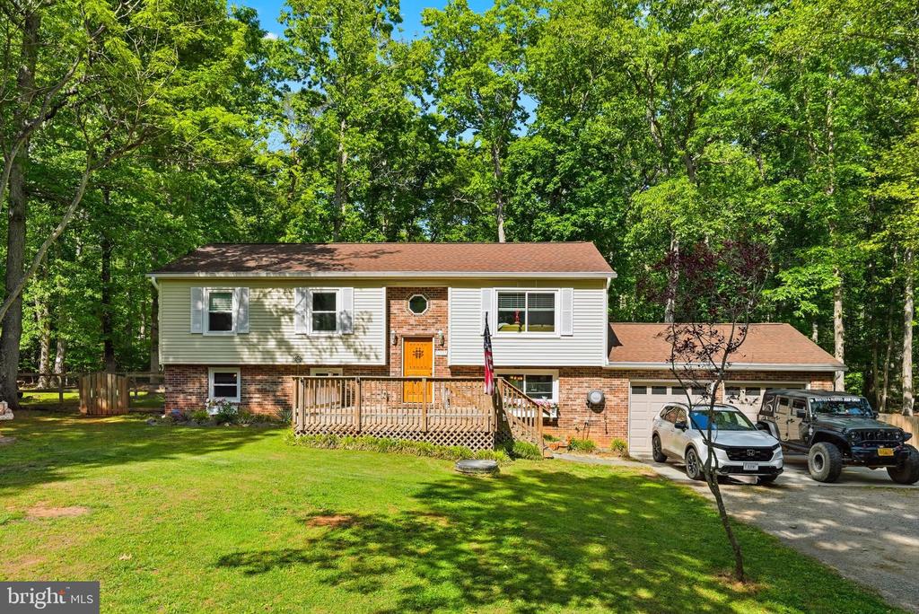11707 WILDERNESS PARK DR, SPOTSYLVANIA, Virginia 22551, 5 Bedrooms Bedrooms, ,3 BathroomsBathrooms,Residential,11707 WILDERNESS PARK DR,VASP2041330 MLS # VASP2041330