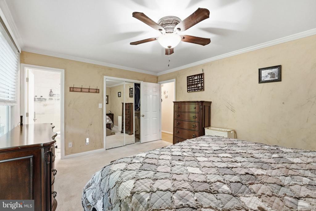 11707 WILDERNESS PARK DR, SPOTSYLVANIA, Virginia 22551, 5 Bedrooms Bedrooms, ,3 BathroomsBathrooms,Residential,11707 WILDERNESS PARK DR,VASP2041330 MLS # VASP2041330