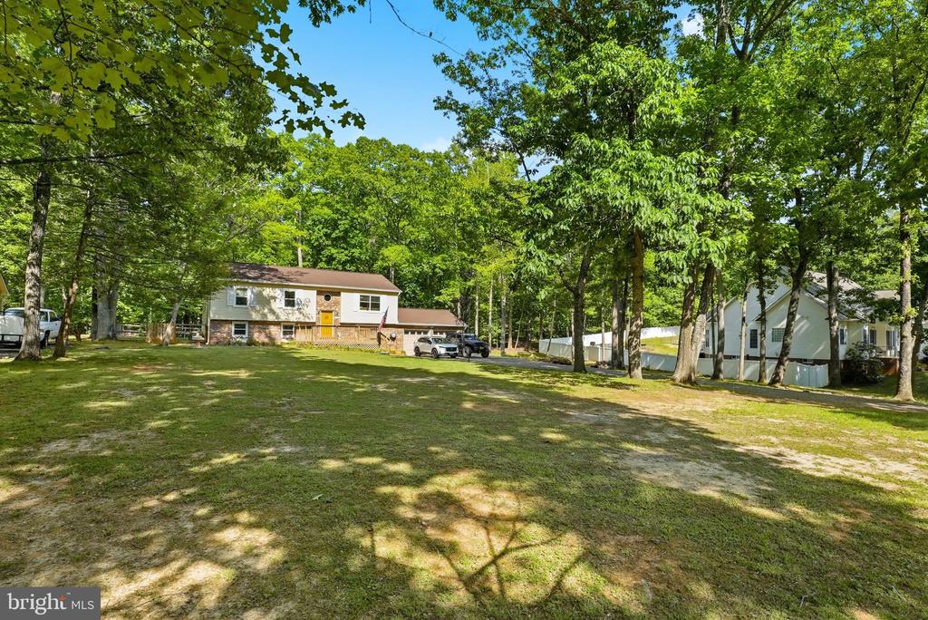 11707 WILDERNESS PARK DR, SPOTSYLVANIA, Virginia 22551, 5 Bedrooms Bedrooms, ,3 BathroomsBathrooms,Residential,11707 WILDERNESS PARK DR,VASP2041330 MLS # VASP2041330