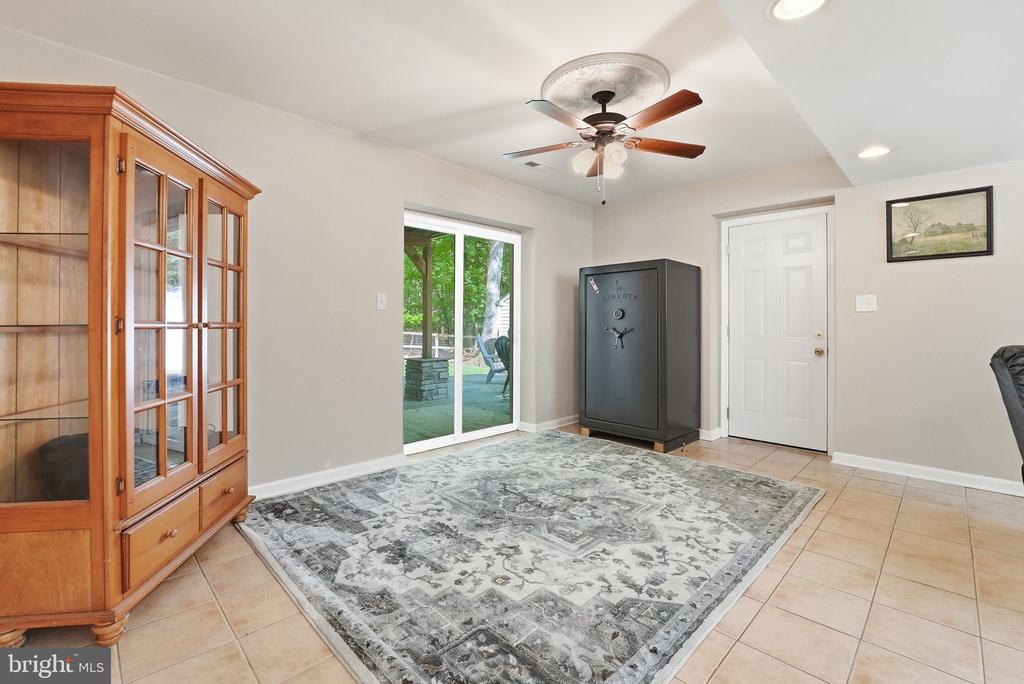 11707 WILDERNESS PARK DR, SPOTSYLVANIA, Virginia 22551, 5 Bedrooms Bedrooms, ,3 BathroomsBathrooms,Residential,11707 WILDERNESS PARK DR,VASP2041330 MLS # VASP2041330