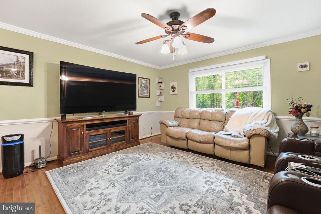 11707 WILDERNESS PARK DR, SPOTSYLVANIA, Virginia 22551, 5 Bedrooms Bedrooms, ,3 BathroomsBathrooms,Residential,11707 WILDERNESS PARK DR,VASP2041330 MLS # VASP2041330