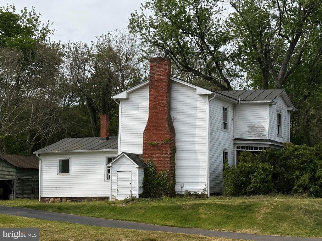 5386 OLD BARBOURSVILLE RD, BARBOURSVILLE, Virginia 22923, 3 Bedrooms Bedrooms, ,2 BathroomsBathrooms,Residential,5386 OLD BARBOURSVILLE RD,VAOR2014148 MLS # VAOR2014148