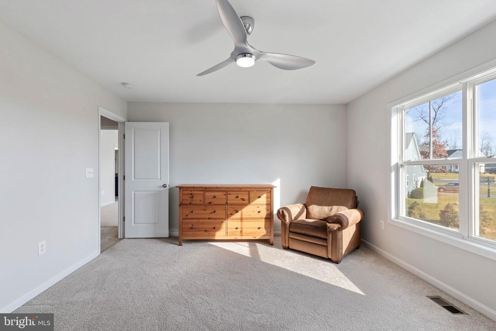 10602 SPRINGVALE LN, SPOTSYLVANIA, Virginia 22551, 5 Bedrooms Bedrooms, ,4 BathroomsBathrooms,Residential,10602 SPRINGVALE LN,VASP2041830 MLS # VASP2041830