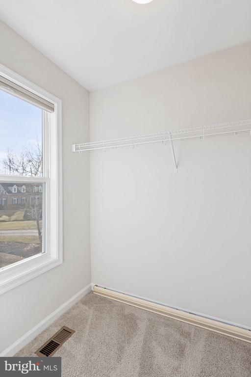 10602 SPRINGVALE LN, SPOTSYLVANIA, Virginia 22551, 5 Bedrooms Bedrooms, ,4 BathroomsBathrooms,Residential,10602 SPRINGVALE LN,VASP2041830 MLS # VASP2041830