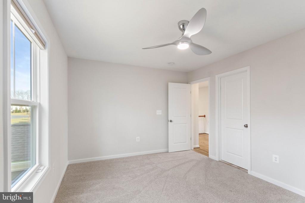 10602 SPRINGVALE LN, SPOTSYLVANIA, Virginia 22551, 5 Bedrooms Bedrooms, ,4 BathroomsBathrooms,Residential,10602 SPRINGVALE LN,VASP2041830 MLS # VASP2041830
