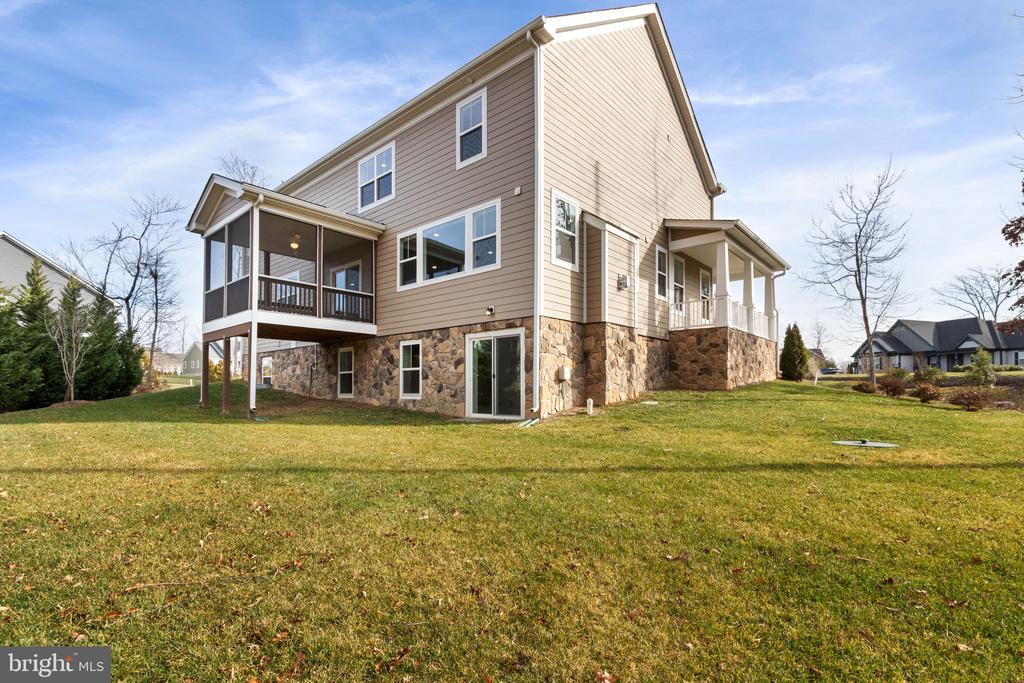 10602 SPRINGVALE LN, SPOTSYLVANIA, Virginia 22551, 5 Bedrooms Bedrooms, ,4 BathroomsBathrooms,Residential,10602 SPRINGVALE LN,VASP2041830 MLS # VASP2041830
