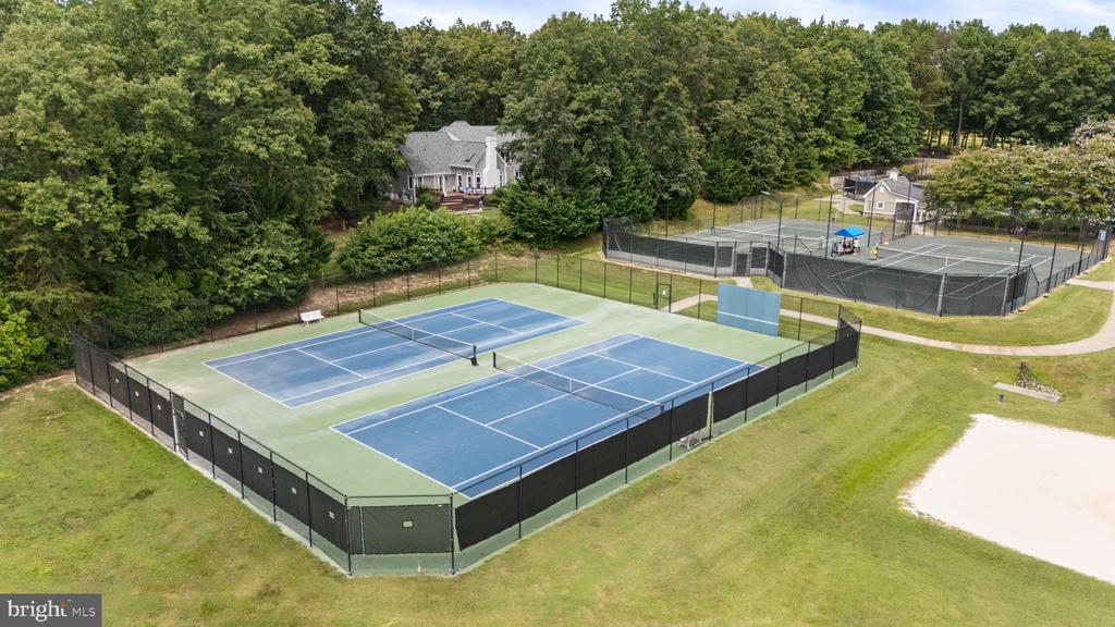 10602 SPRINGVALE LN, SPOTSYLVANIA, Virginia 22551, 5 Bedrooms Bedrooms, ,4 BathroomsBathrooms,Residential,10602 SPRINGVALE LN,VASP2041830 MLS # VASP2041830
