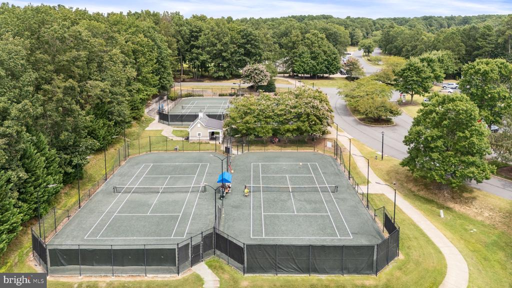 10602 SPRINGVALE LN, SPOTSYLVANIA, Virginia 22551, 5 Bedrooms Bedrooms, ,4 BathroomsBathrooms,Residential,10602 SPRINGVALE LN,VASP2041830 MLS # VASP2041830