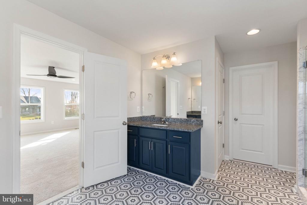 10602 SPRINGVALE LN, SPOTSYLVANIA, Virginia 22551, 5 Bedrooms Bedrooms, ,4 BathroomsBathrooms,Residential,10602 SPRINGVALE LN,VASP2041830 MLS # VASP2041830