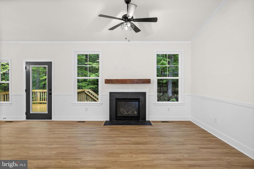 1109 LAKEVIEW PKWY, LOCUST GROVE, Virginia 22508, 3 Bedrooms Bedrooms, ,2 BathroomsBathrooms,Residential,1109 LAKEVIEW PKWY,VAOR2014154 MLS # VAOR2014154