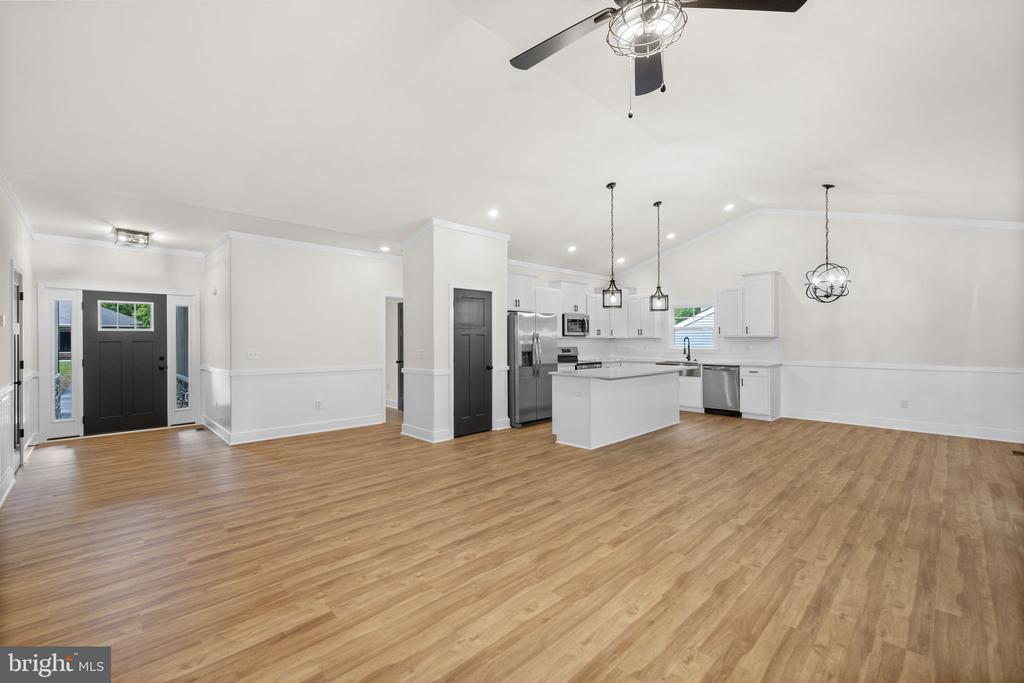1109 LAKEVIEW PKWY, LOCUST GROVE, Virginia 22508, 3 Bedrooms Bedrooms, ,2 BathroomsBathrooms,Residential,1109 LAKEVIEW PKWY,VAOR2014154 MLS # VAOR2014154
