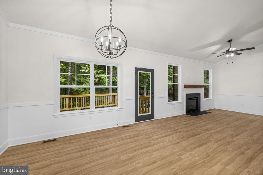 1109 LAKEVIEW PKWY, LOCUST GROVE, Virginia 22508, 3 Bedrooms Bedrooms, ,2 BathroomsBathrooms,Residential,1109 LAKEVIEW PKWY,VAOR2014154 MLS # VAOR2014154