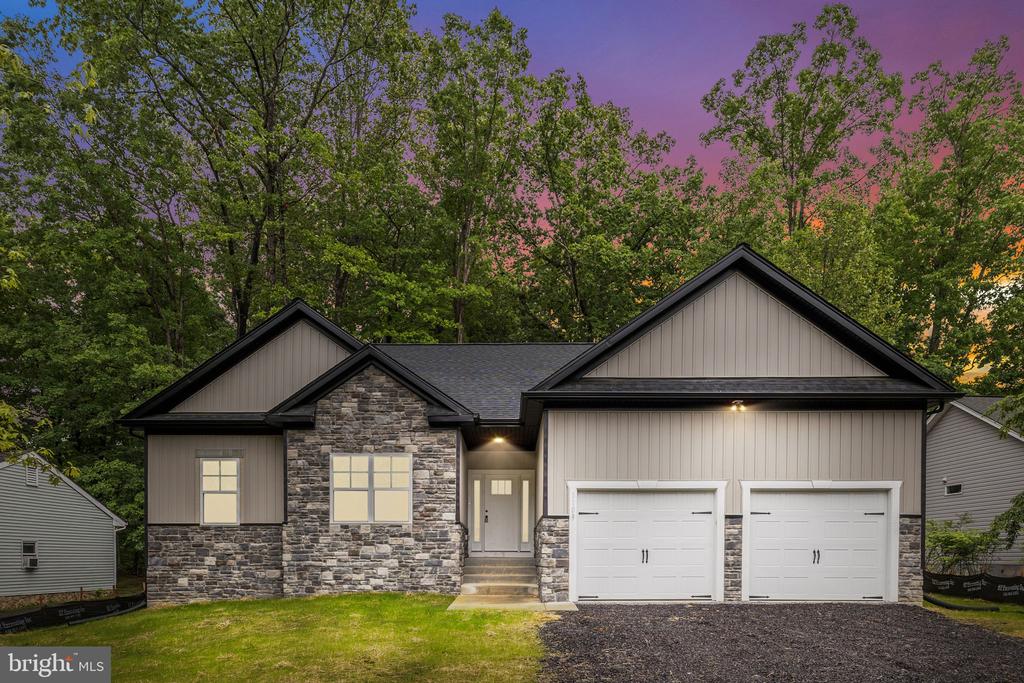 1109 LAKEVIEW PKWY, LOCUST GROVE, Virginia 22508, 3 Bedrooms Bedrooms, ,2 BathroomsBathrooms,Residential,1109 LAKEVIEW PKWY,VAOR2014154 MLS # VAOR2014154
