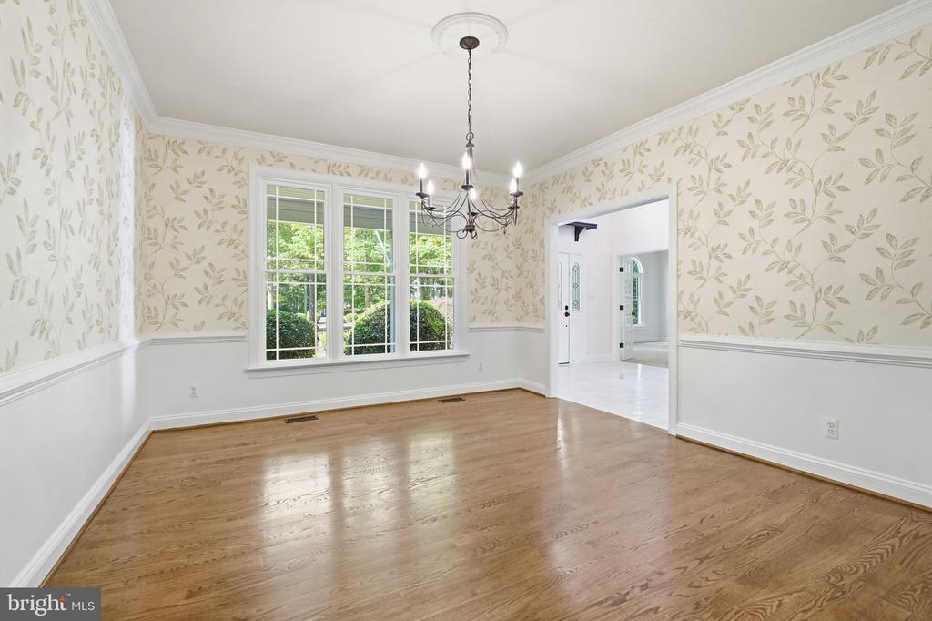 10713 KIRKLAND DR, SPOTSYLVANIA, Virginia 22551, 5 Bedrooms Bedrooms, ,3 BathroomsBathrooms,Residential,10713 KIRKLAND DR,VASP2040952 MLS # VASP2040952