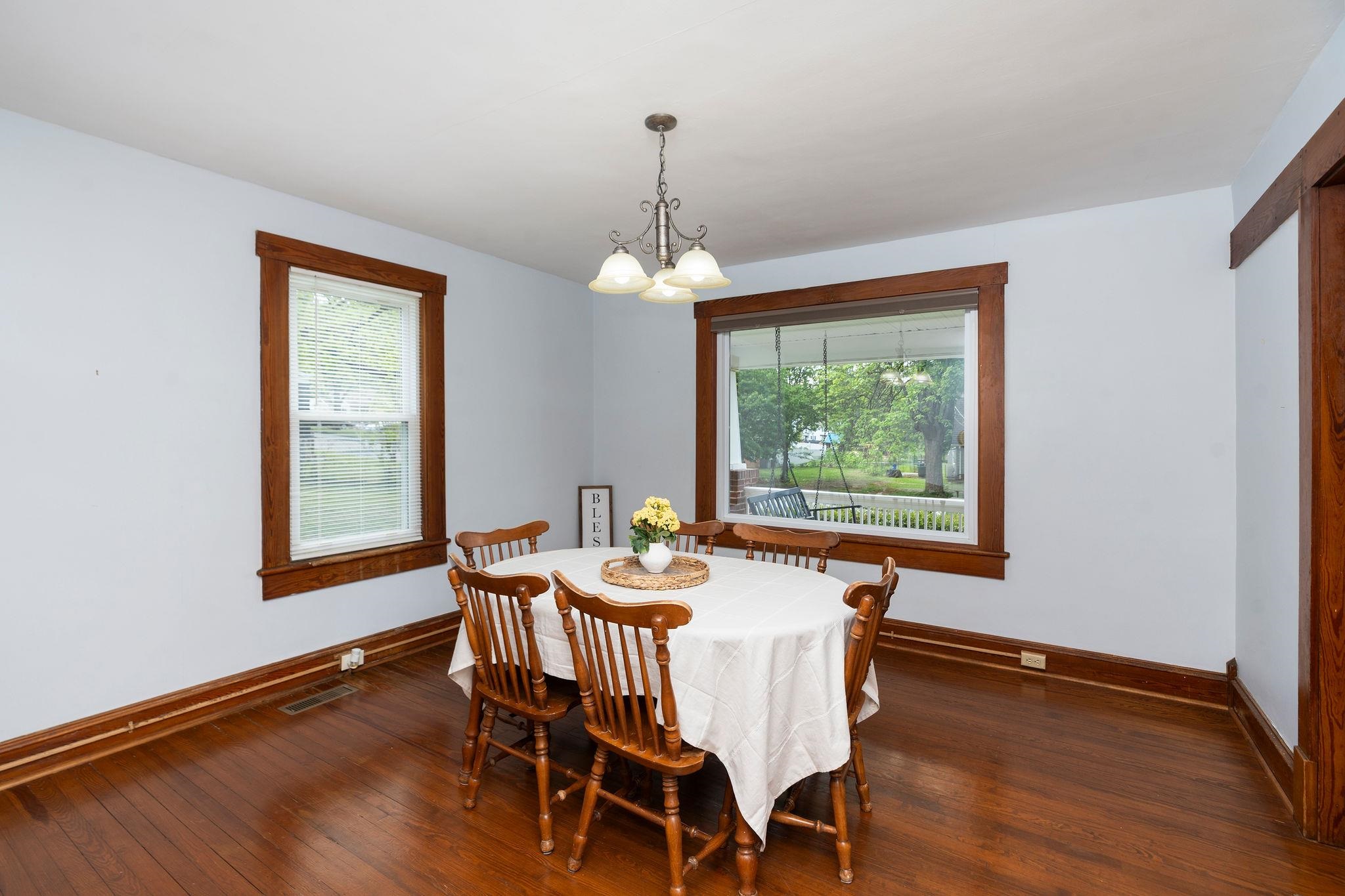 429 BETSY BELL RD, STAUNTON, Virginia 24401, 4 Bedrooms Bedrooms, ,2 BathroomsBathrooms,Residential,429 BETSY BELL RD,676610 MLS # 676610