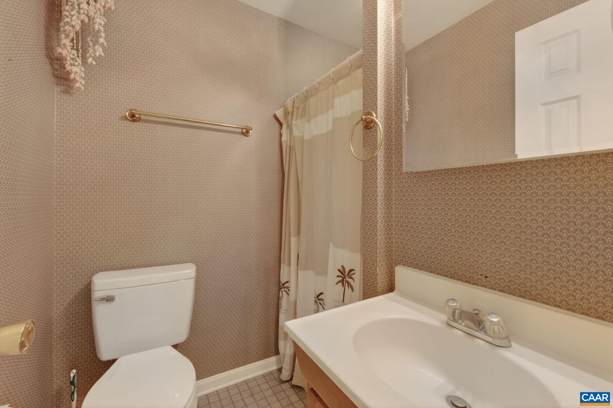 1333 AUBURN DR, CHARLOTTESVILLE, Virginia 22902, 4 Bedrooms Bedrooms, ,3 BathroomsBathrooms,Residential,1333 AUBURN DR,676973 MLS # 676973