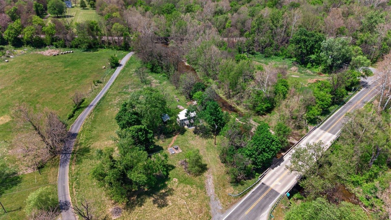 4157 NORTH EAST SIDE HWY, ELKTON, Virginia 22827, 2 Bedrooms Bedrooms, ,1 BathroomBathrooms,Residential,4157 NORTH EAST SIDE HWY,677066 MLS # 677066