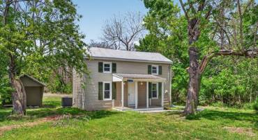 4157 NORTH EAST SIDE HWY, ELKTON, Virginia 22827, 2 Bedrooms Bedrooms, ,1 BathroomBathrooms,Residential,4157 NORTH EAST SIDE HWY,677066 MLS # 677066