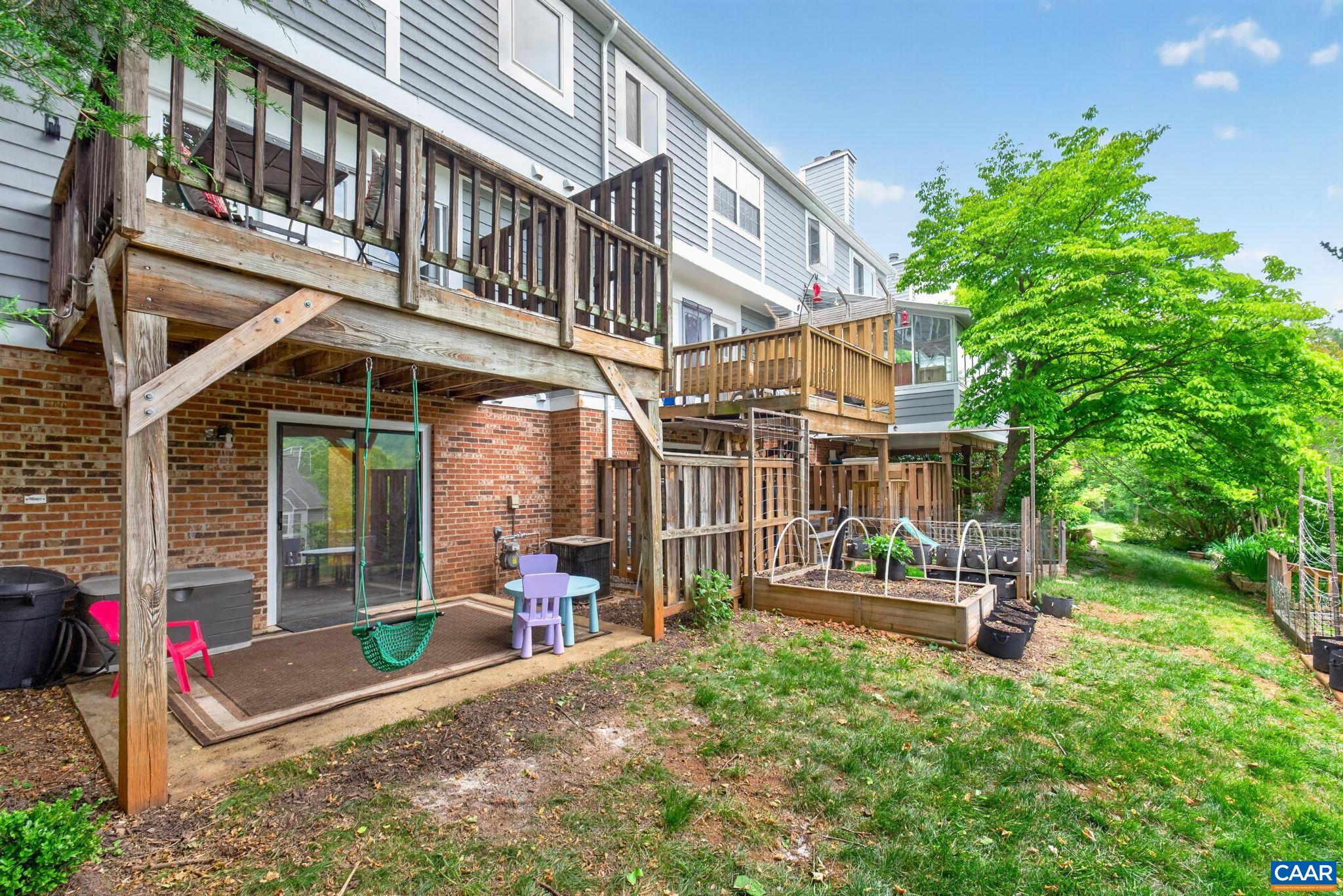 1247 MAPLE VIEW DR, CHARLOTTESVILLE, Virginia 22902, 2 Bedrooms Bedrooms, ,2 BathroomsBathrooms,Residential,1247 MAPLE VIEW DR,677072 MLS # 677072