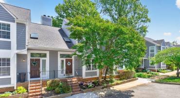 1247 MAPLE VIEW DR, CHARLOTTESVILLE, Virginia 22902, 2 Bedrooms Bedrooms, ,2 BathroomsBathrooms,Residential,1247 MAPLE VIEW DR,677072 MLS # 677072