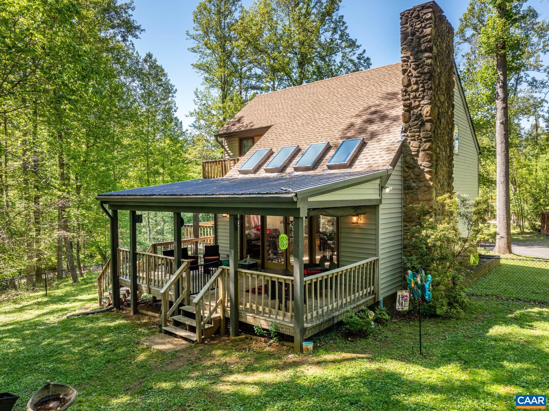 2530 GILLUMS RIDGE LN, CHARLOTTESVILLE, Virginia 22903, 3 Bedrooms Bedrooms, ,2 BathroomsBathrooms,Residential,From Rt 250W - Ivy Road: Left on Gillums Ridge Roa,2530 GILLUMS RIDGE LN,677046 MLS # 677046