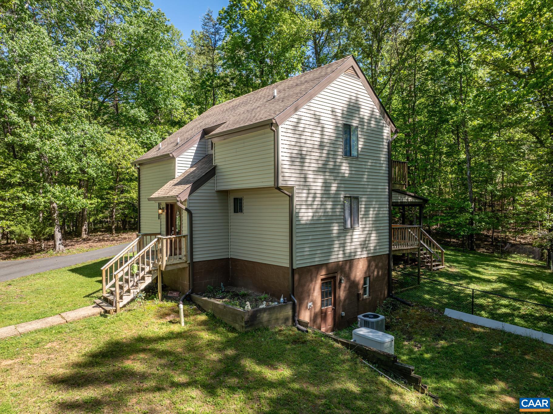 2530 GILLUMS RIDGE LN, CHARLOTTESVILLE, Virginia 22903, 3 Bedrooms Bedrooms, ,2 BathroomsBathrooms,Residential,From Rt 250W - Ivy Road: Left on Gillums Ridge Roa,2530 GILLUMS RIDGE LN,677046 MLS # 677046