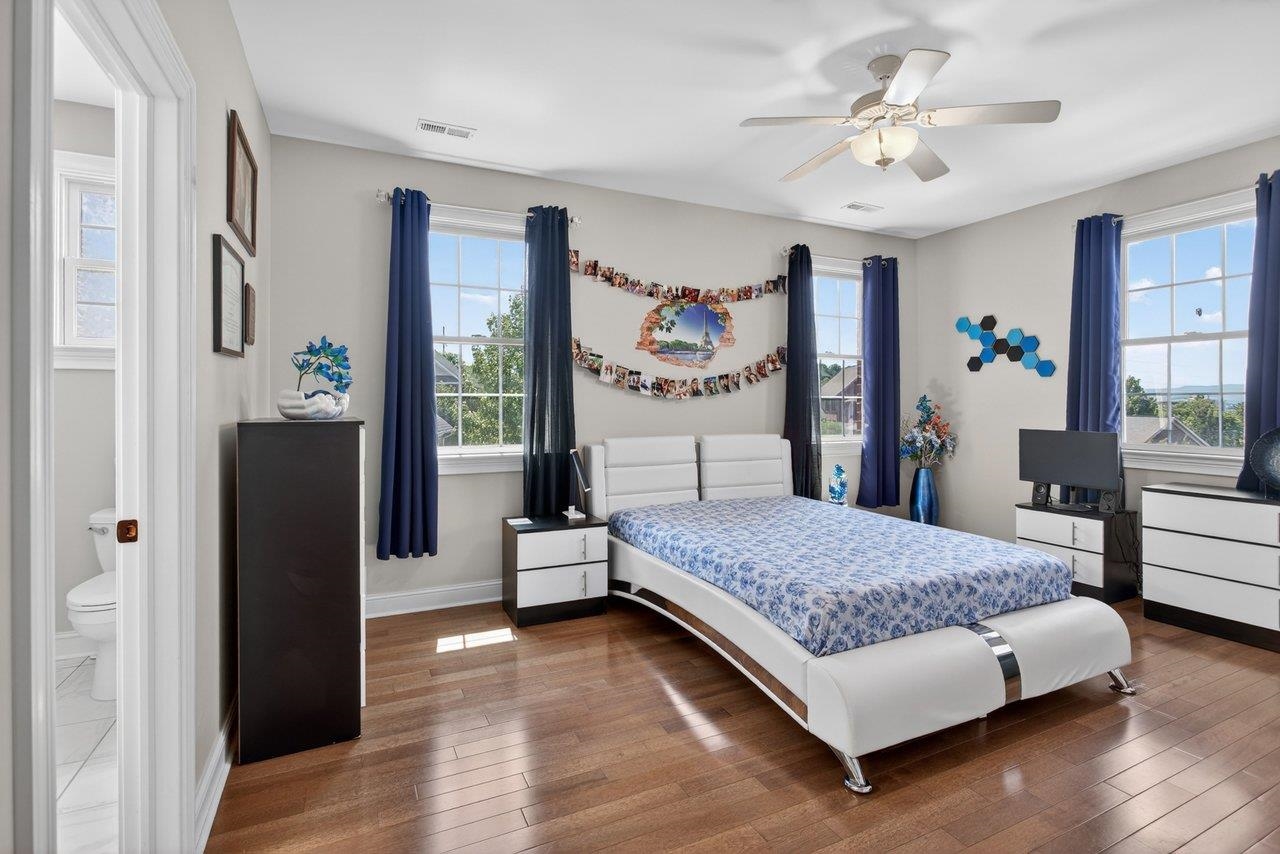 Each bedroom has it's own adjoining bath