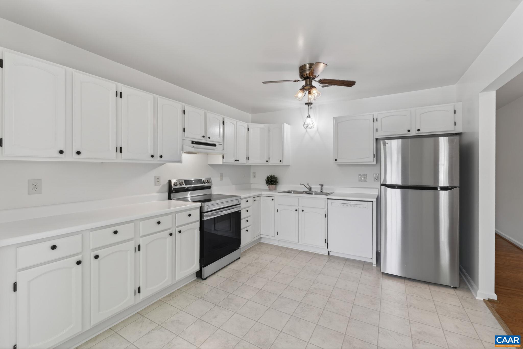 1242 GAZEBO CT, CHARLOTTESVILLE, Virginia 22901, 2 Bedrooms Bedrooms, ,2 BathroomsBathrooms,Residential,1242 GAZEBO CT,677054 MLS # 677054