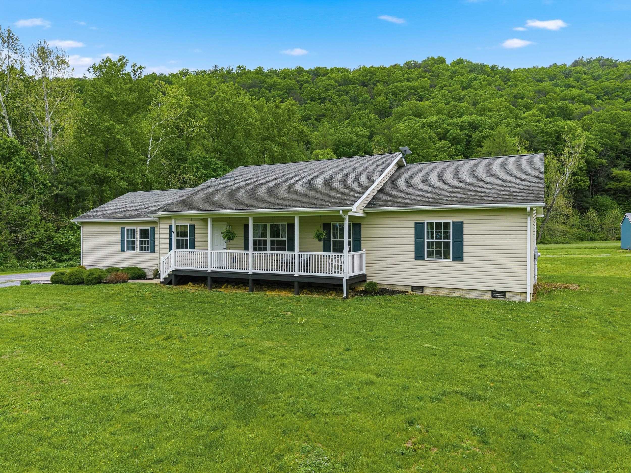 2645 DRY RUN RD, LURAY, Virginia 22835, 5 Bedrooms Bedrooms, ,2 BathroomsBathrooms,Residential,2645 DRY RUN RD,677057 MLS # 677057