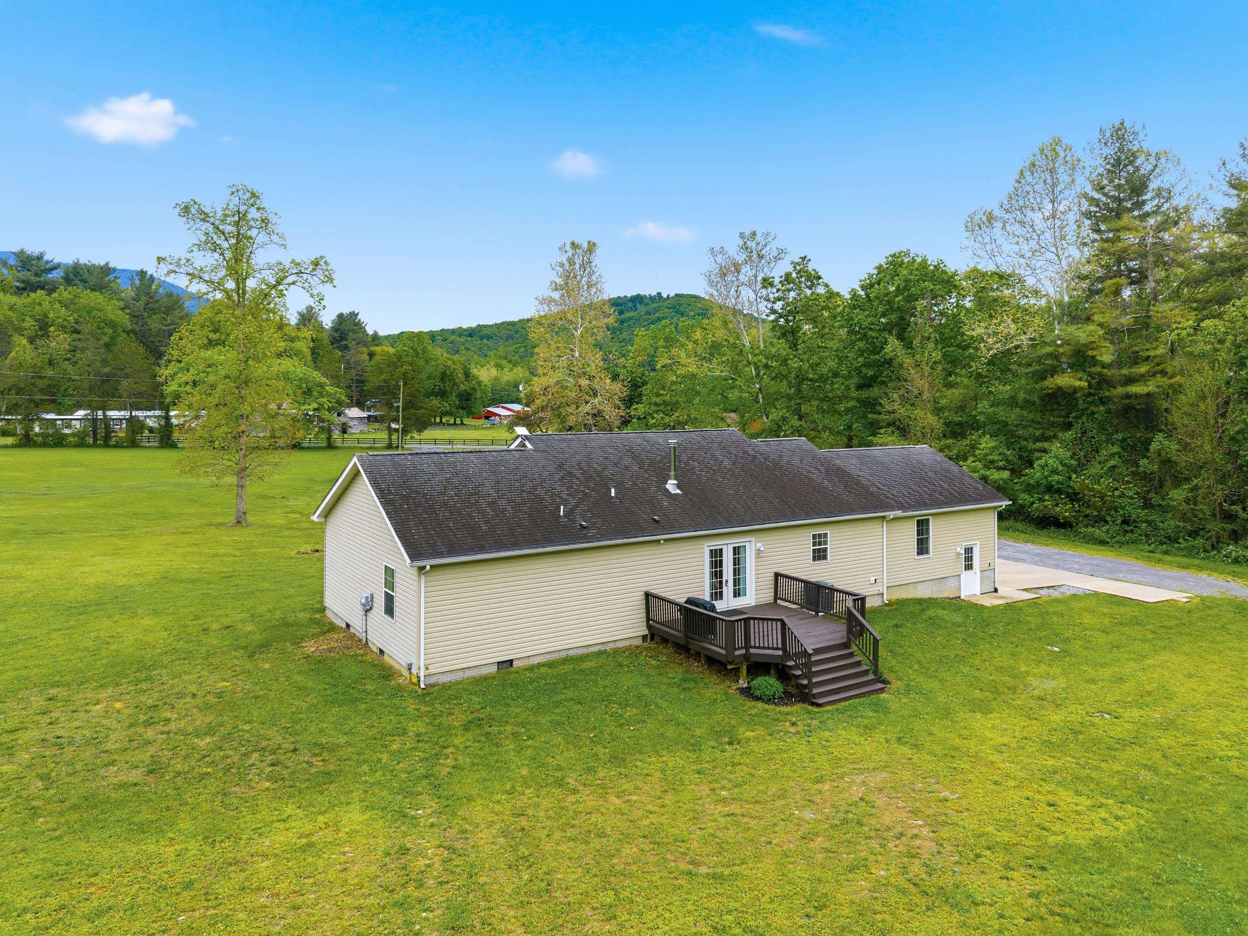 2645 DRY RUN RD, LURAY, Virginia 22835, 5 Bedrooms Bedrooms, ,2 BathroomsBathrooms,Residential,2645 DRY RUN RD,677057 MLS # 677057