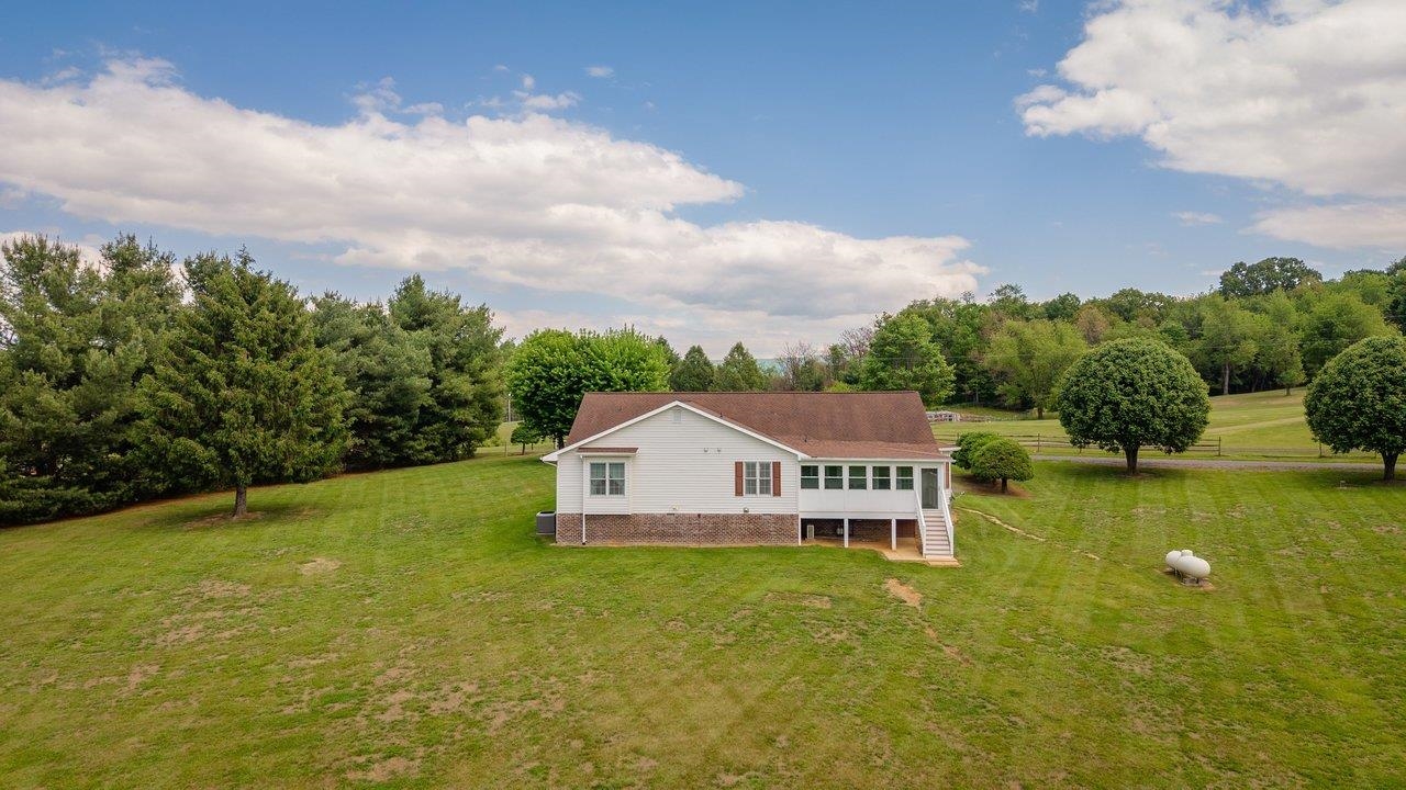 2220 PINEWOODS RD, QUICKSBURG, Virginia 22847, 3 Bedrooms Bedrooms, ,2 BathroomsBathrooms,Residential,Peaceful One-Level Living on 3.001 Private Acres,2220 PINEWOODS RD,677058 MLS # 677058