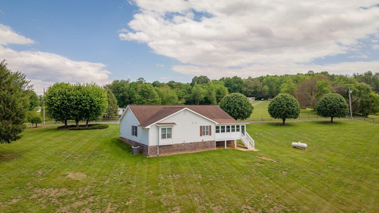 2220 PINEWOODS RD, QUICKSBURG, Virginia 22847, 3 Bedrooms Bedrooms, ,2 BathroomsBathrooms,Residential,Peaceful One-Level Living on 3.001 Private Acres,2220 PINEWOODS RD,677058 MLS # 677058