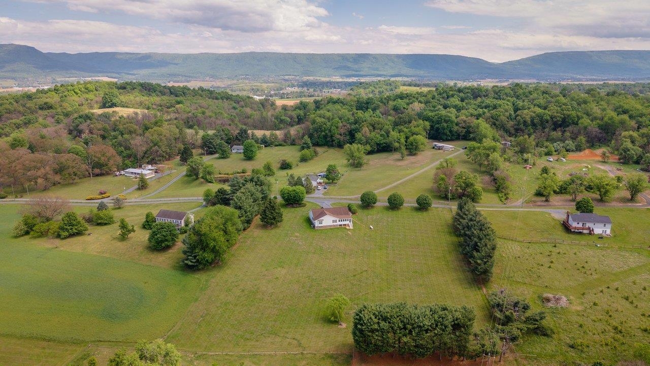 2220 PINEWOODS RD, QUICKSBURG, Virginia 22847, 3 Bedrooms Bedrooms, ,2 BathroomsBathrooms,Residential,Peaceful One-Level Living on 3.001 Private Acres,2220 PINEWOODS RD,677058 MLS # 677058