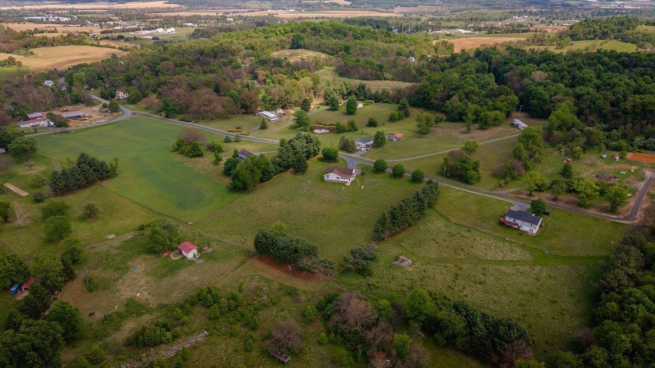 2220 PINEWOODS RD, QUICKSBURG, Virginia 22847, 3 Bedrooms Bedrooms, ,2 BathroomsBathrooms,Residential,Peaceful One-Level Living on 3.001 Private Acres,2220 PINEWOODS RD,677058 MLS # 677058